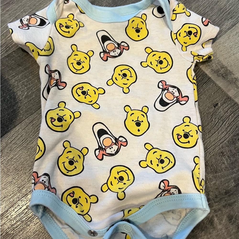 Disney Winnie the Pooh Bodysuit - Yellow and Light Blue 0-3 months